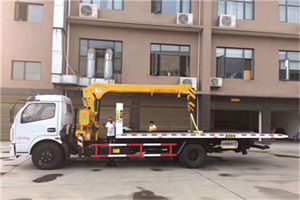 衢江附近汽车轮胎更换